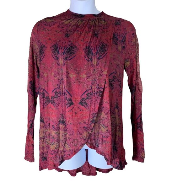 Free People Size Large Blouse Long Sleeved Linen Blend Lace Shoulders Red Purple - Picture 1 of 5